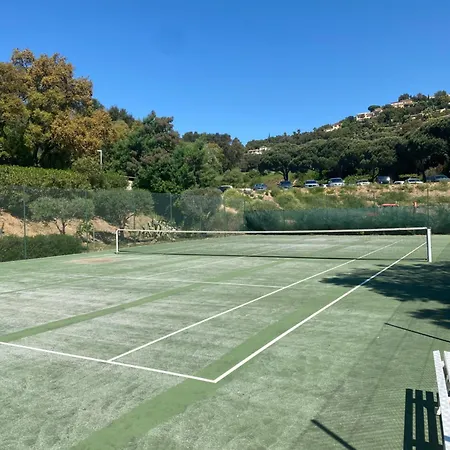 Lejlighed Avec Piscine, Vue Golf A Maxime