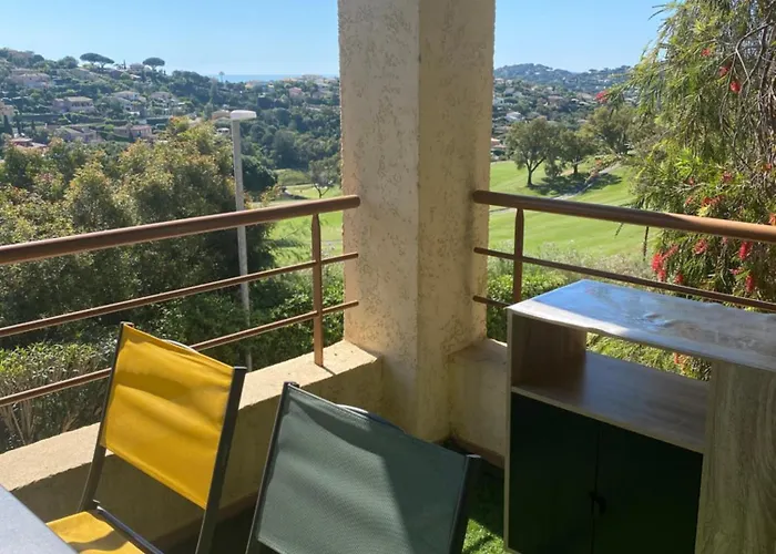 Appartement Avec Piscine, Vue Golf A Maxime Sainte-Maxime