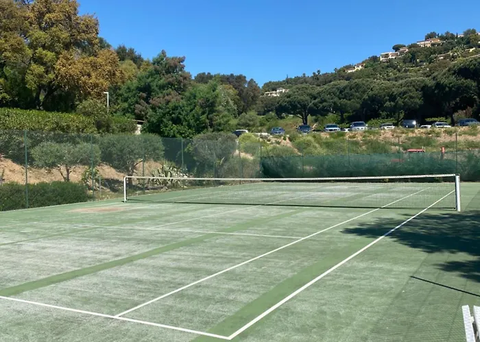 Appartamento Avec Piscine, Vue Golf à Maxime