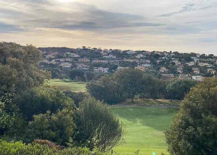 Avec Piscine, Vue Golf à Maxime